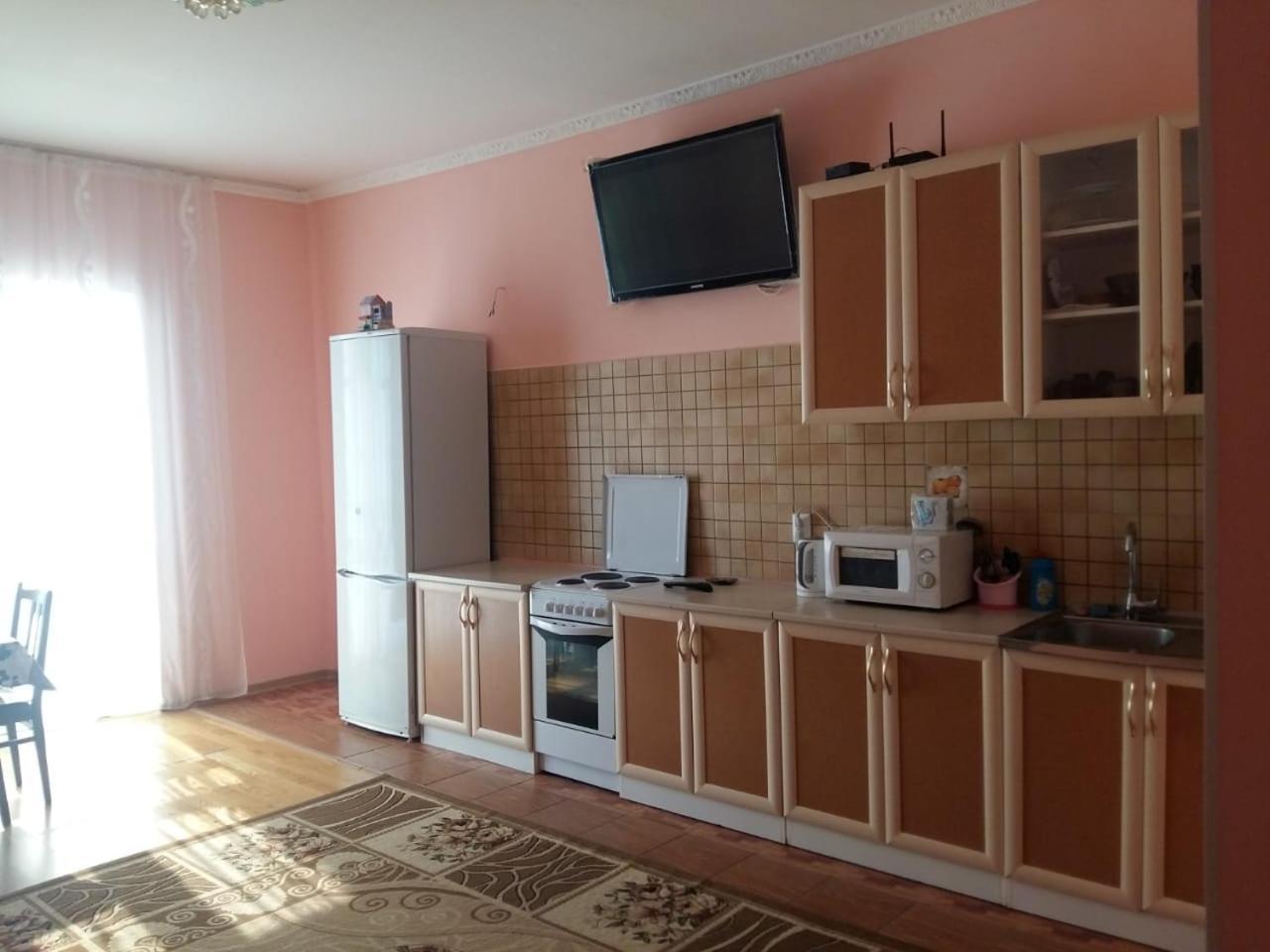Апартаменты На Набережной С Панорамным Видом На 39 Этаже Astaná Habitación foto
